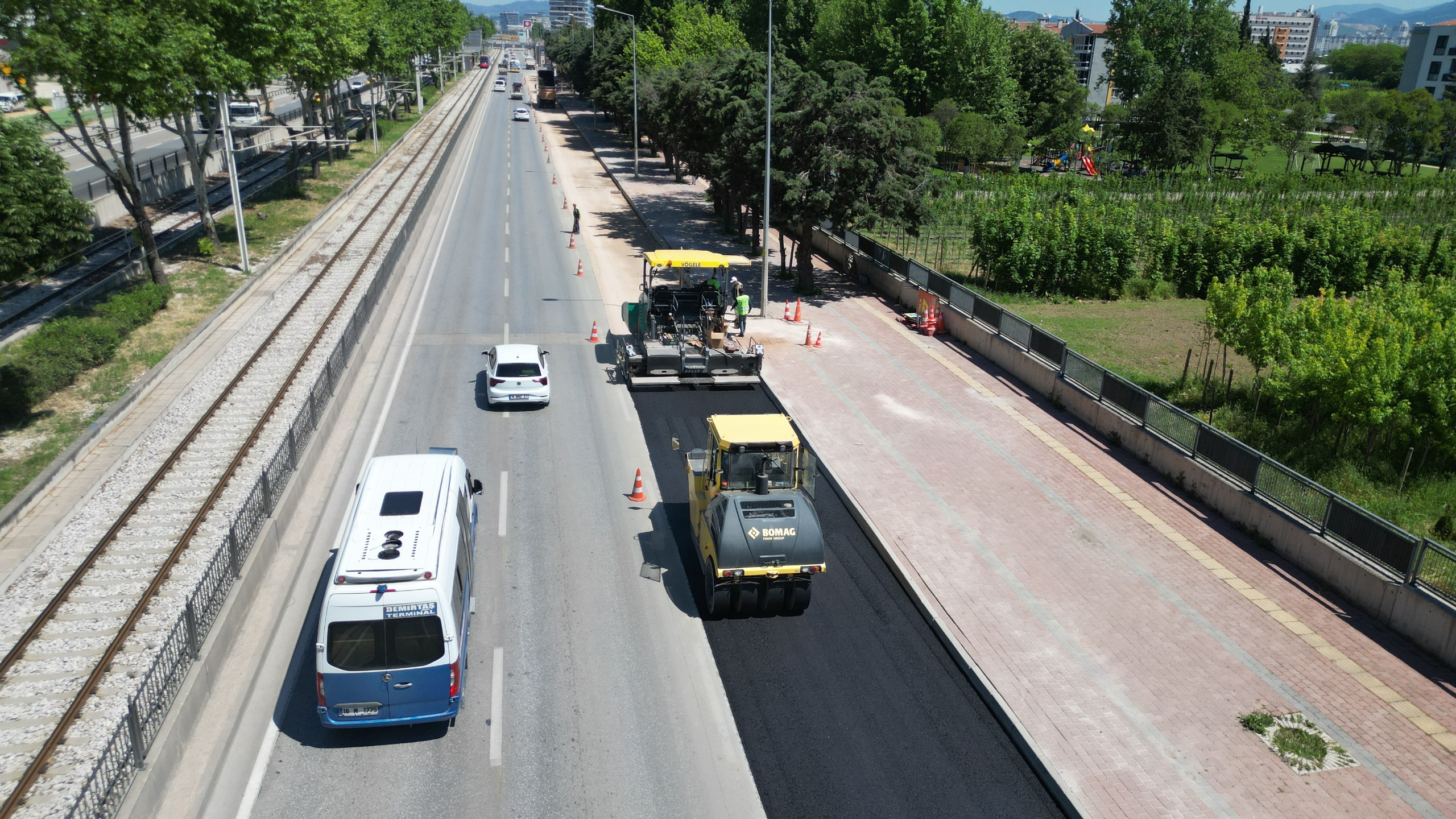 İstanbul Yolu'nda hummalı asfalt çalışması