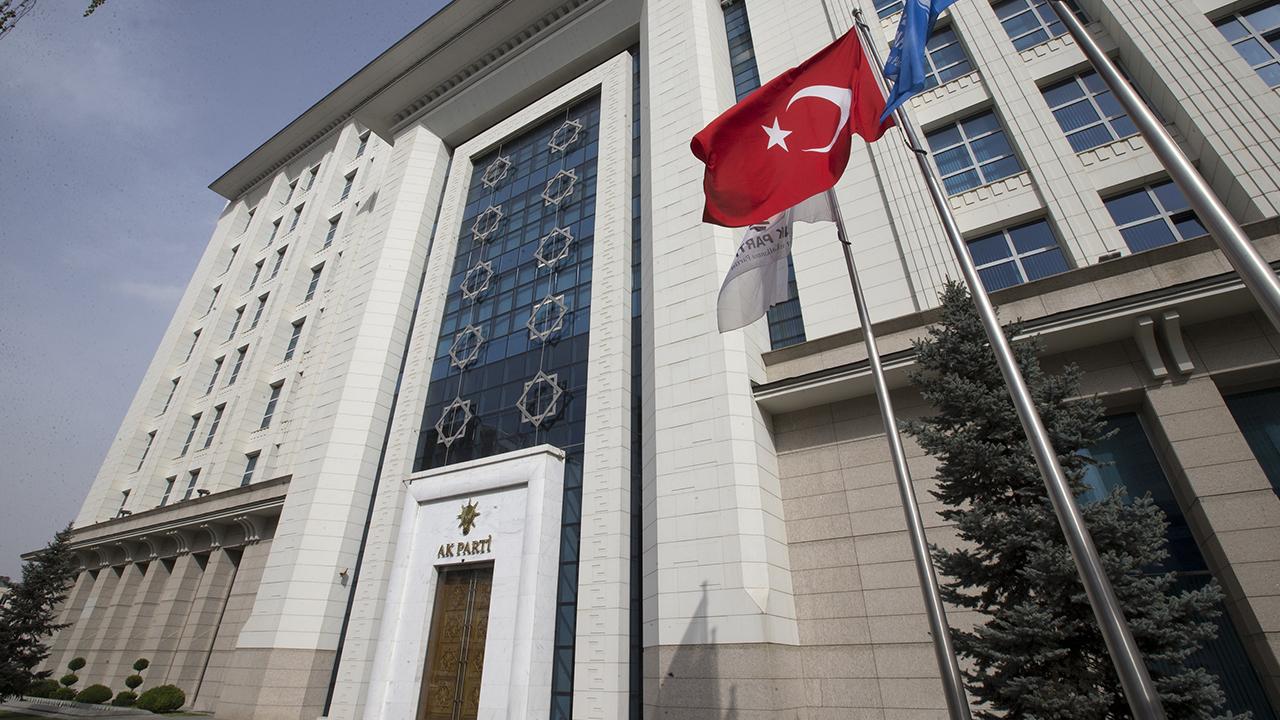 İşte AK Parti'nin yeni anayasa için kurduğu komisyonun çalışma detayları