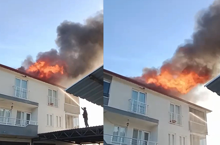 İznik’te bacadan çıkan yangın çatıyı küle çevirdi