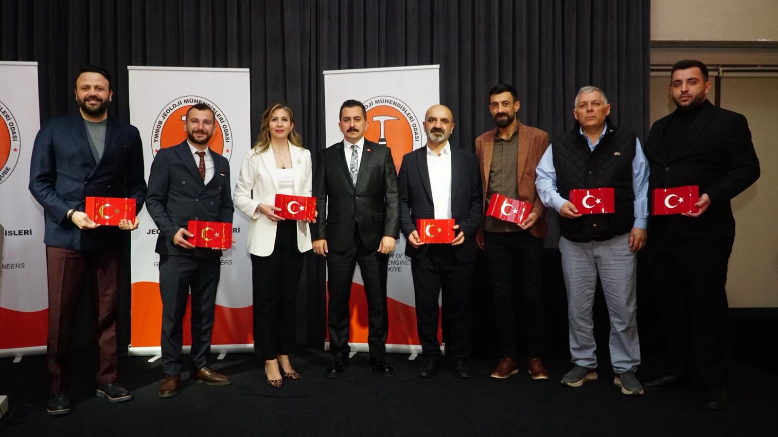 Jeoloji Mühendisleri Bursa’da geleneksel iftar programında bir araya geldi