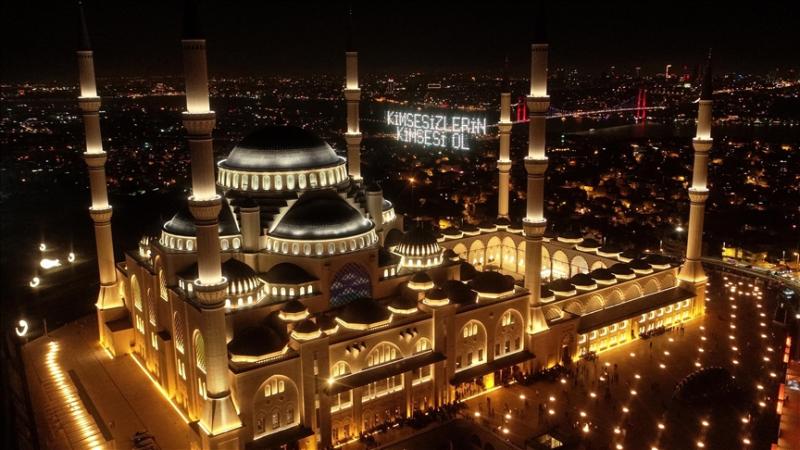 Kadir Gecesi dualarla idrak edilecek