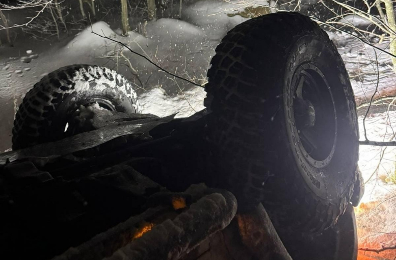 Kar yağışı kazaya neden oldu