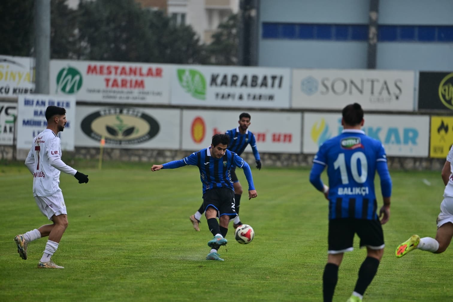 Karacabey Belediyespor Evinde İnegölspor’a yenildi!