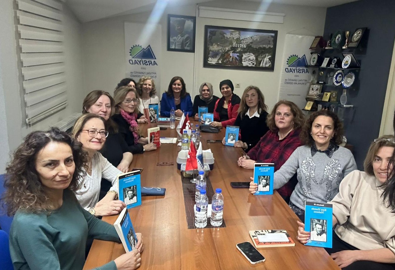 Kitaba Açılan Pencere: ARSİYAD Kitap Kulübü