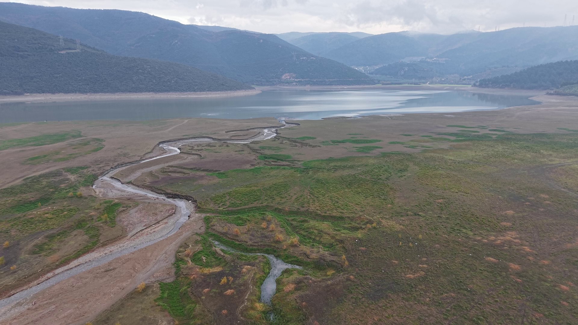 Kuraklık ve İhmal Bursa Tarımını Vuruyor: Gölbaşı Göleti Can Çekişiyor