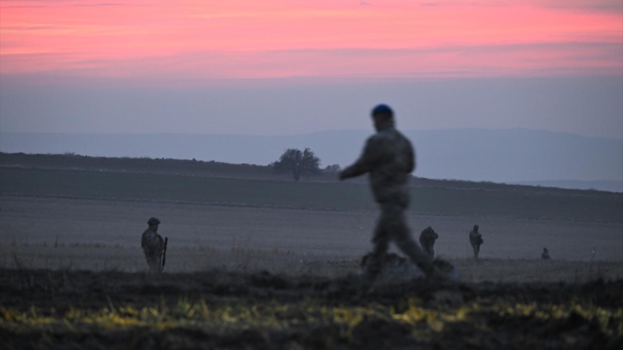 Libya heyetini taşıyan uçağın neden düştüğü araştırılıyor
