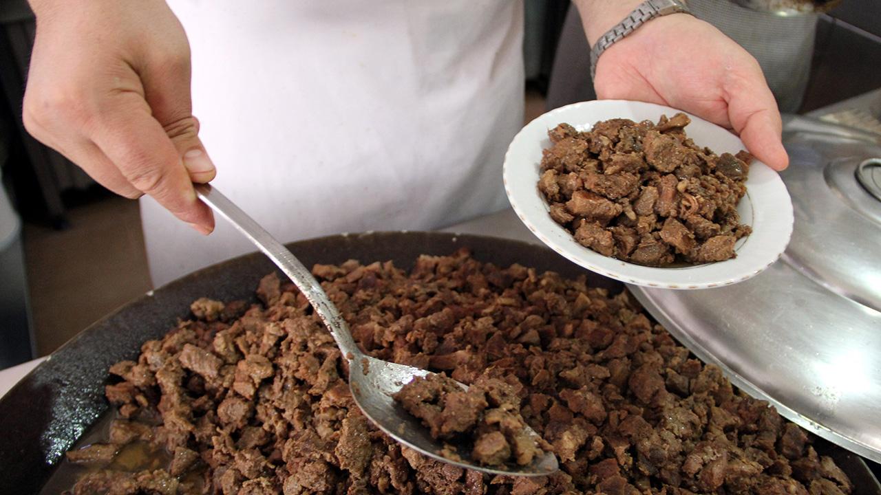 Mersin Büyükşehir Aşevinde "tek tırnaklı" eti tespit edildi