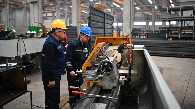 Meslek lisesi öğrencileri, MESEM'le genç yaşta meslek öğreniyor