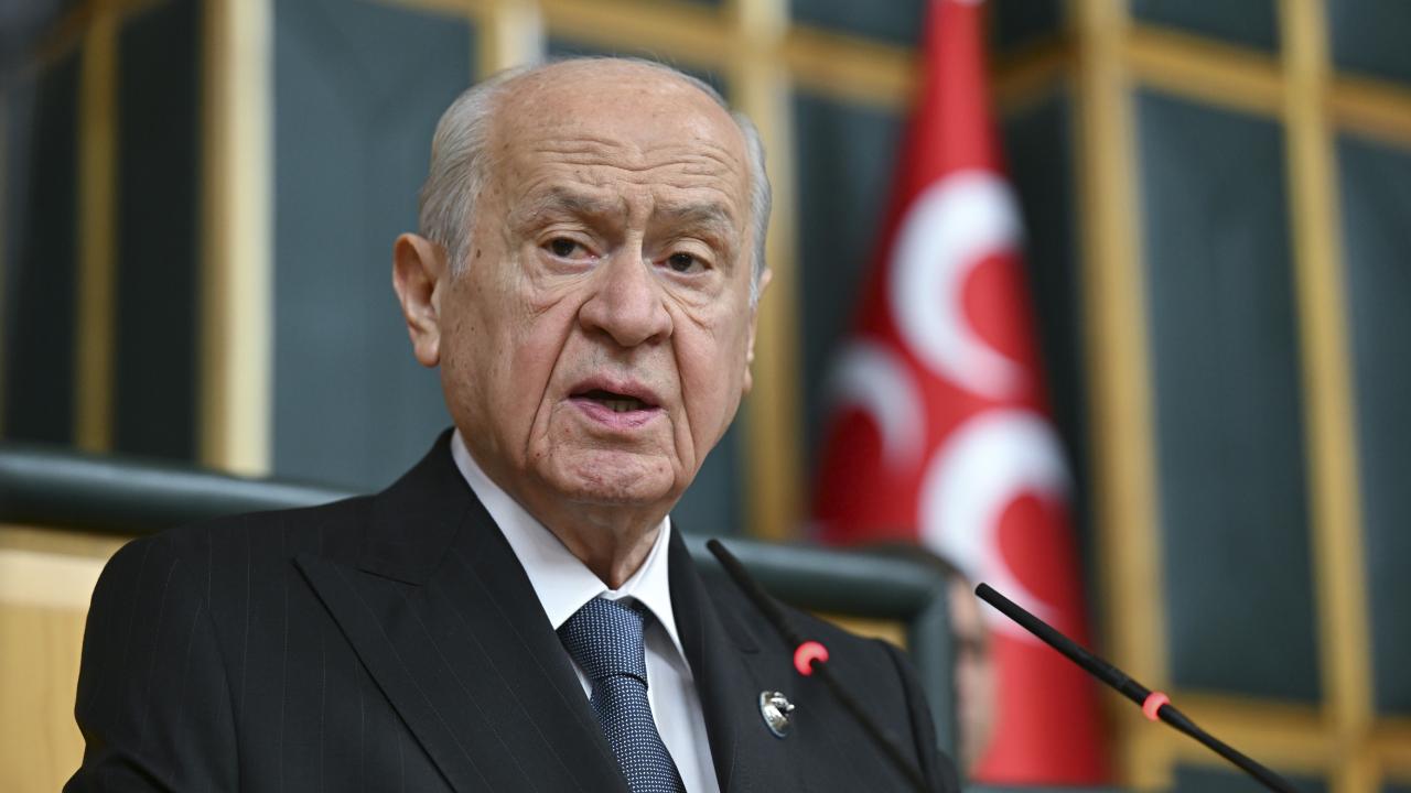 MHP Lideri Bahçeli: "CHP'nin bozguncu ve bunalım havarisi siyasi tavrının milli iradeye hasım ve husumetle temellendiği açıktır"