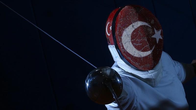 Milli eskrimcilerden bronz madalya