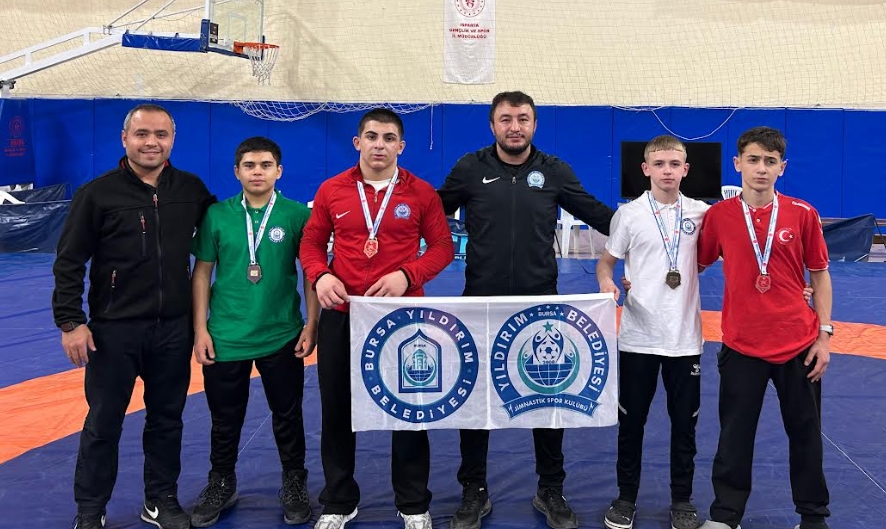 Minderde Yıldırım Rüzgarı