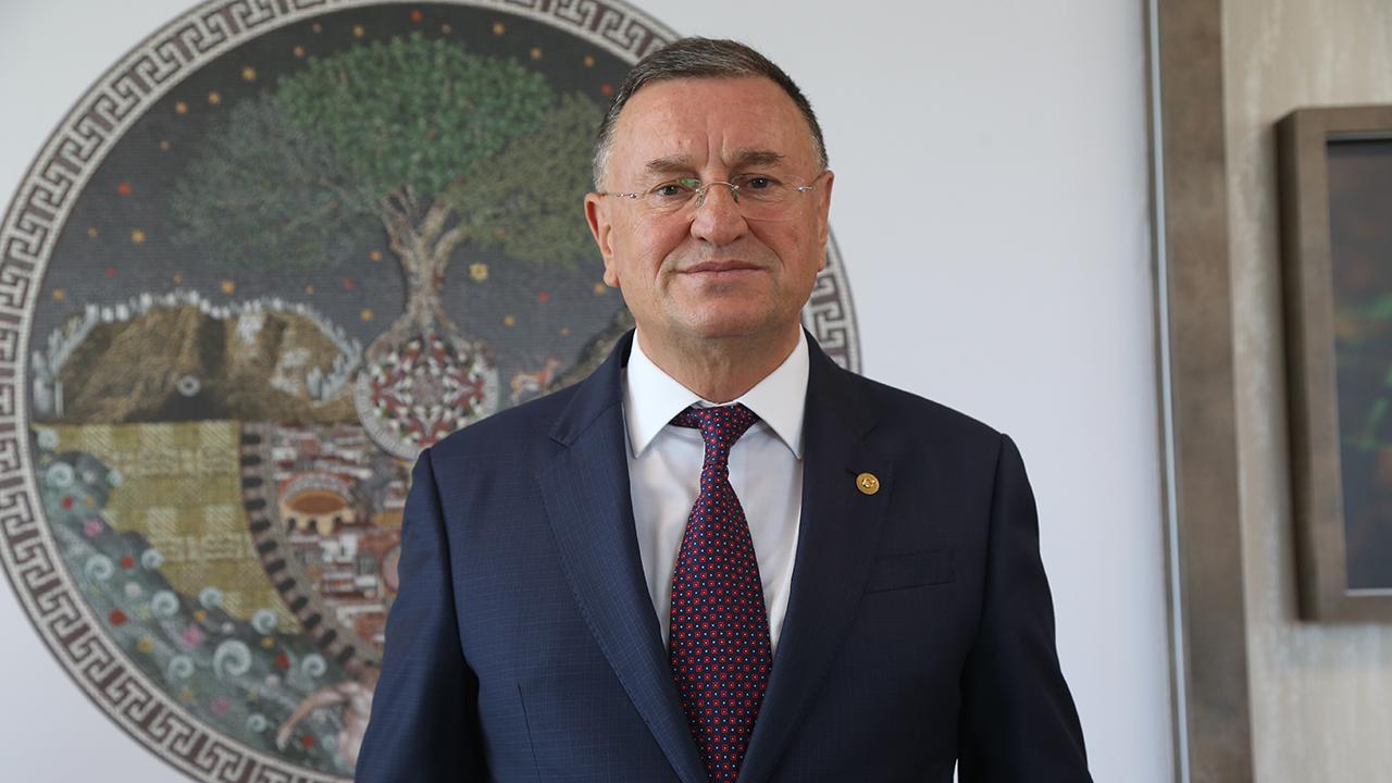 Mutlak butlan davasını açan Lütfü Savaş: "Türk siyasetine hayırlı olsun"