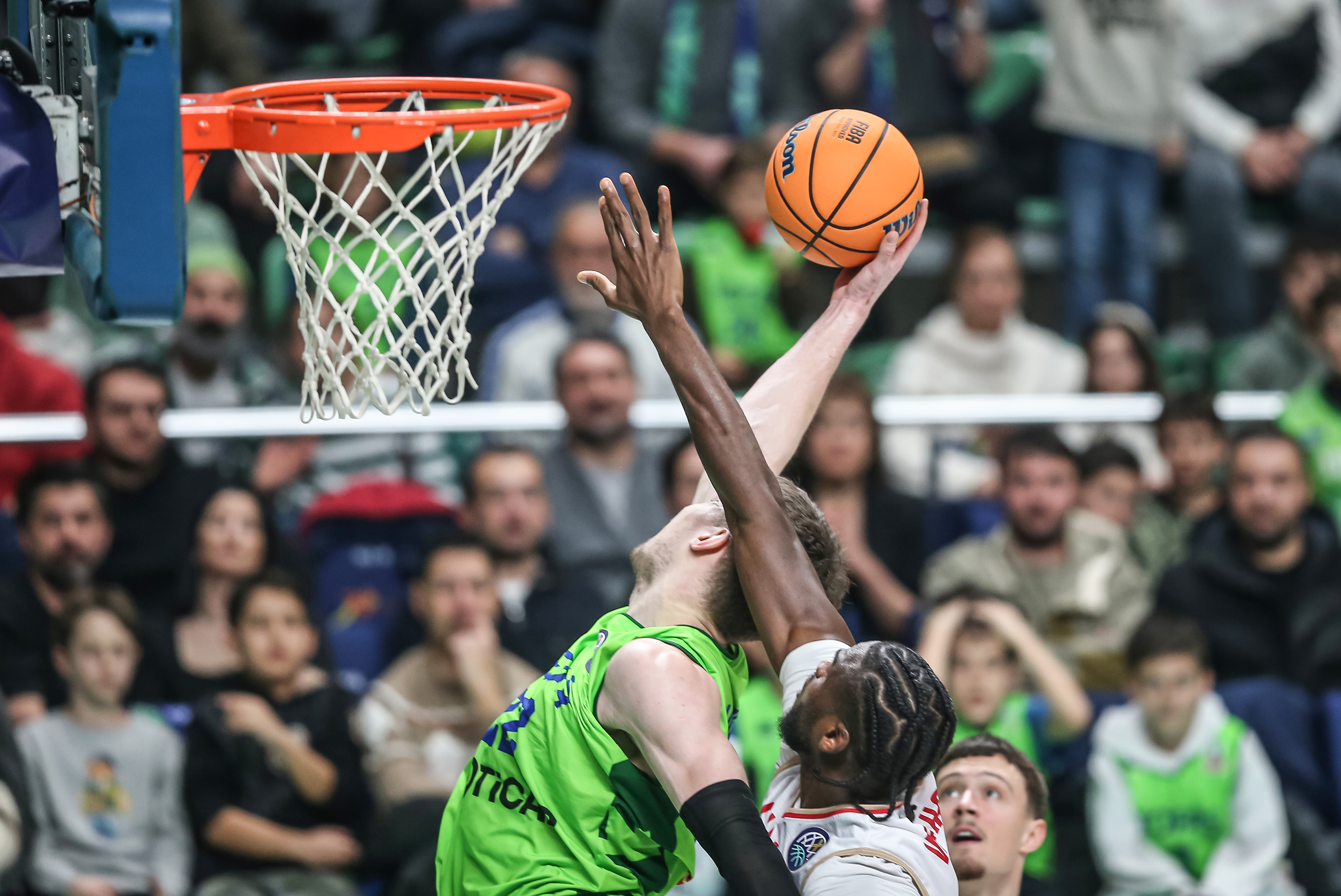 Nefes Kesen Maçta TOFAŞ Kazandı, Son 16’ya Yükseldi!