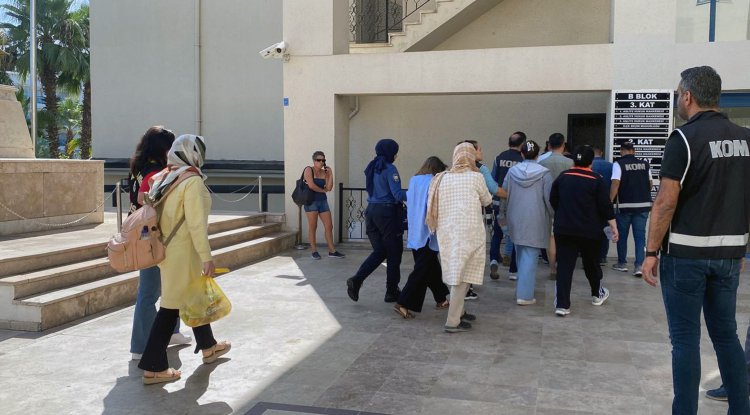 FETÖ üyeleri kaçarken yakayı ele verdiler 