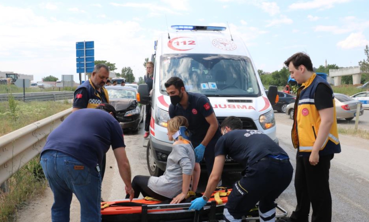 KORKUNÇ KAZA! 2 YARALI...