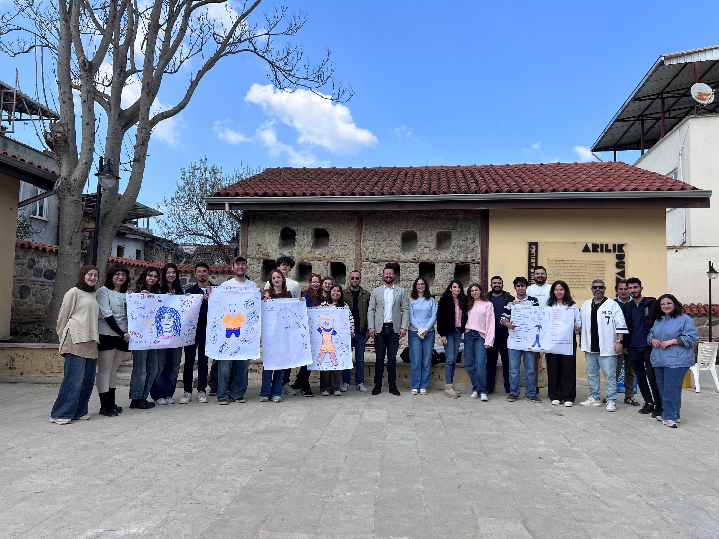 Nilüfer’de gençler dayanışma ve gönüllülük için buluştu