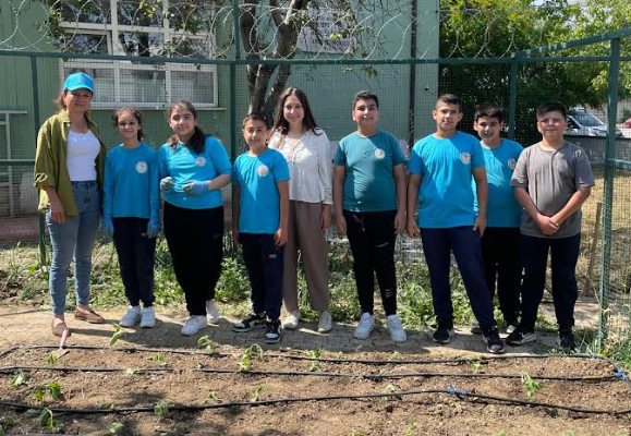 Öğrenciler kendi bitkilerini yetiştirecek