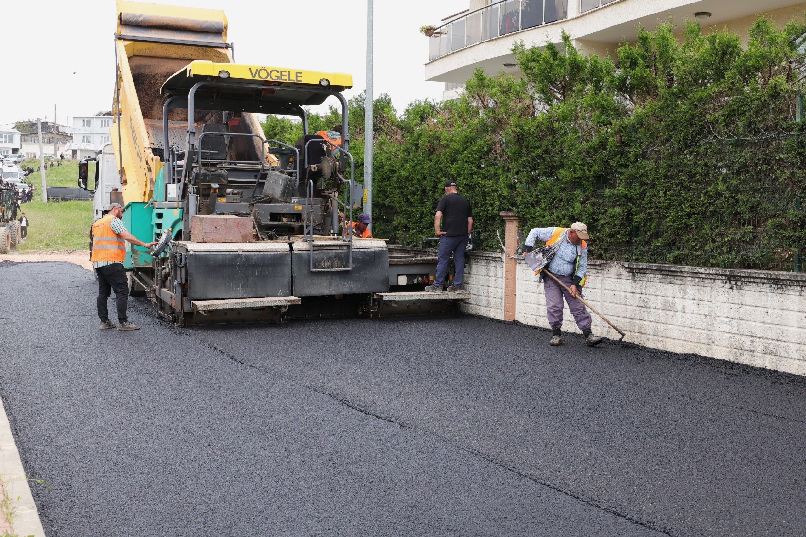 Osmangazi belediyesi çalışıyor yollar güzelleşiyor