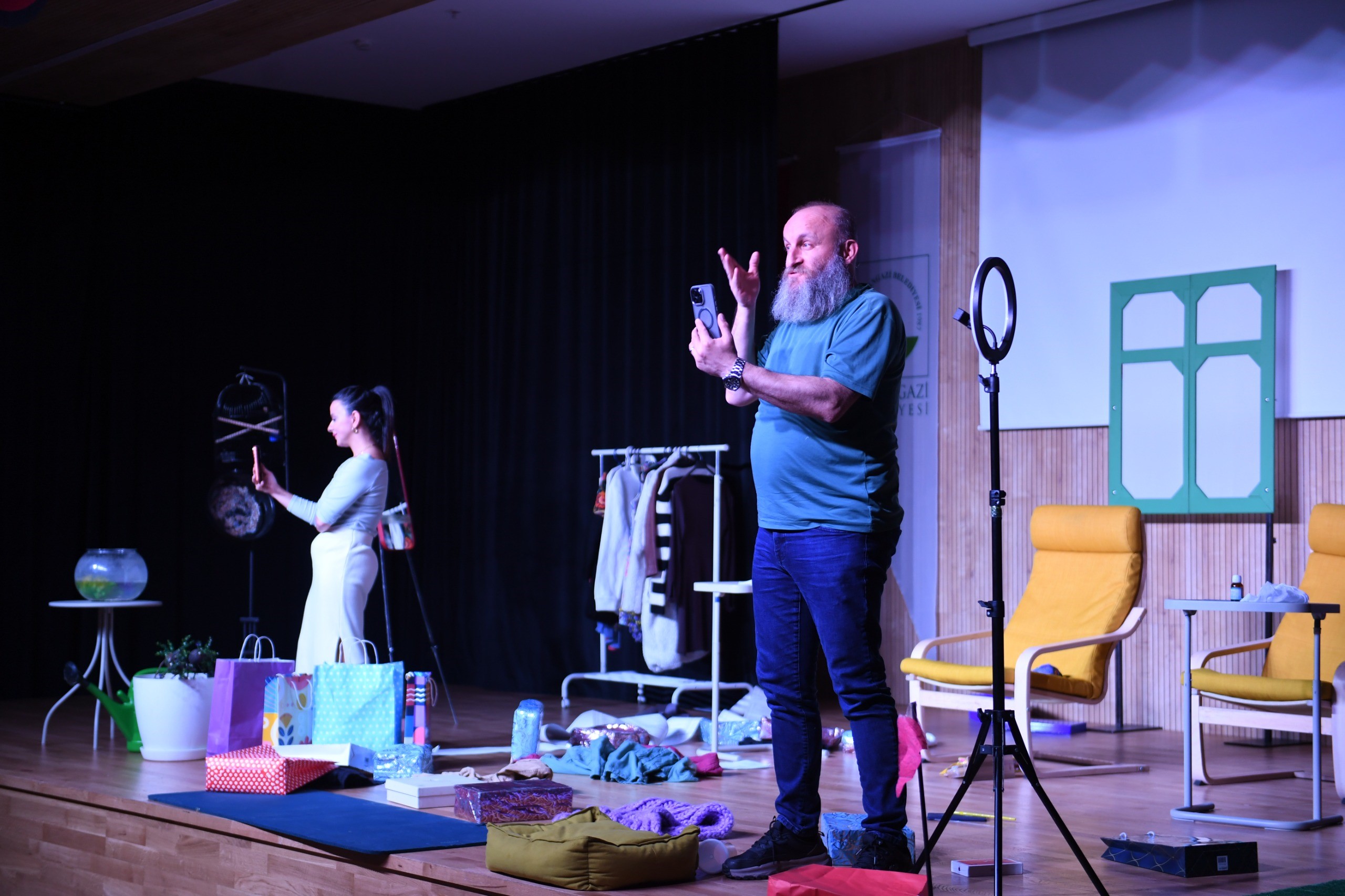 Osmangazi Belediyesi sanatseverleri tiyatroyla buluşturdu