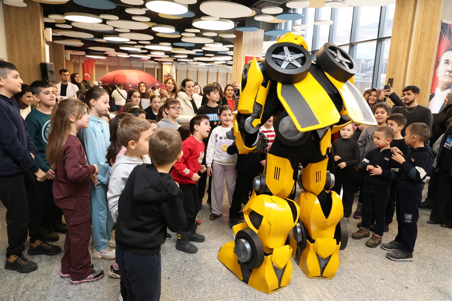 Osmangazi Belediyesi sömestr tatilinde çocukları bilimle buluşturdu