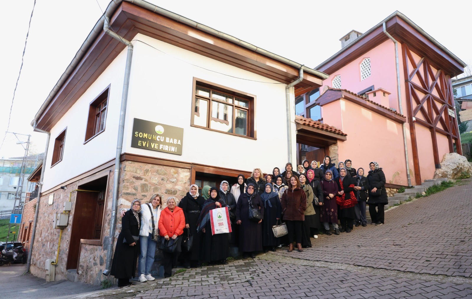 Osmangazi Belediyesi'nden kadınlara kültür gezisi