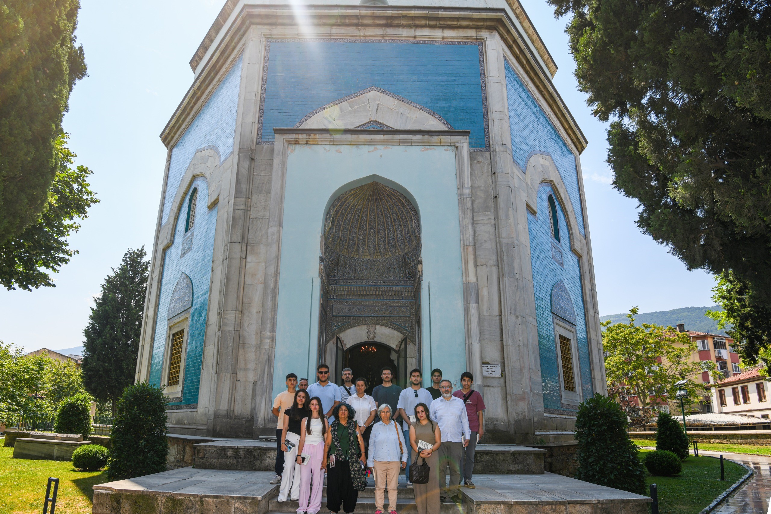 Osmangazi'de gençler Tanpınar'ın izinde Bursa'yı yeniden tanıdı