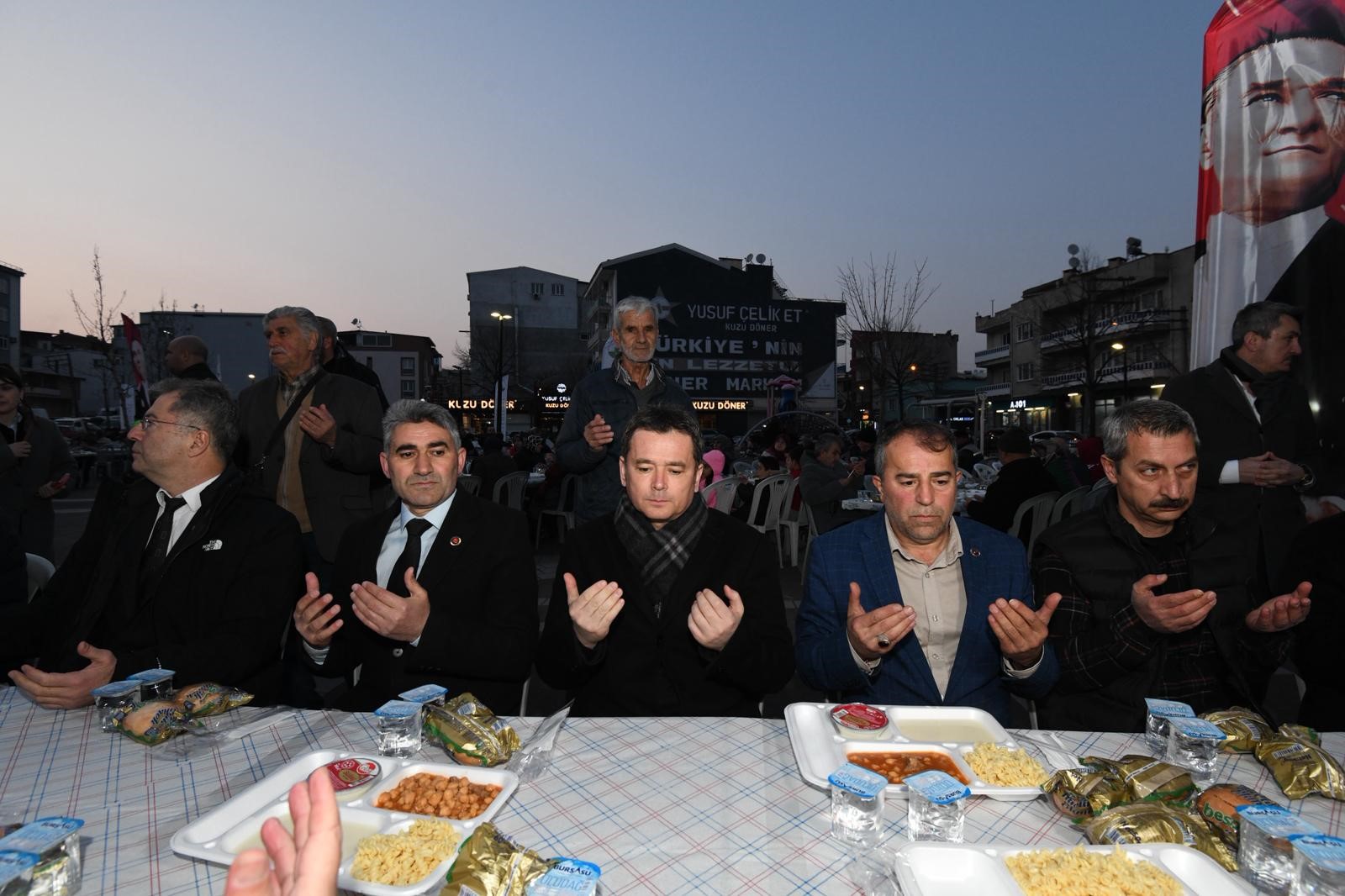 Osmangazi’de Gönül sofrası Bağlarbaşı’nda kuruldu