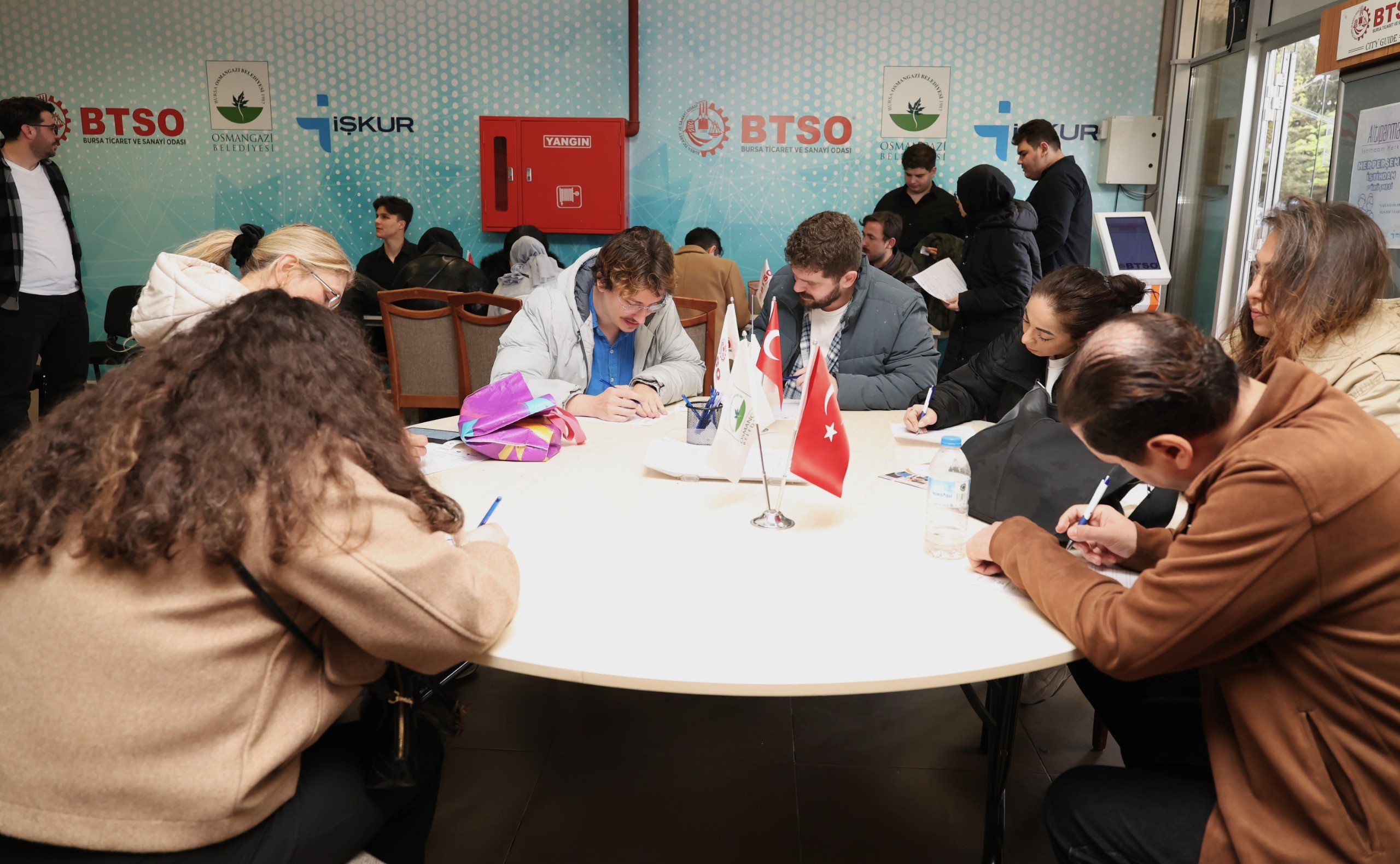 Osmangazi’de vatandaşlara iş imkanı sağlayan buluşmalar