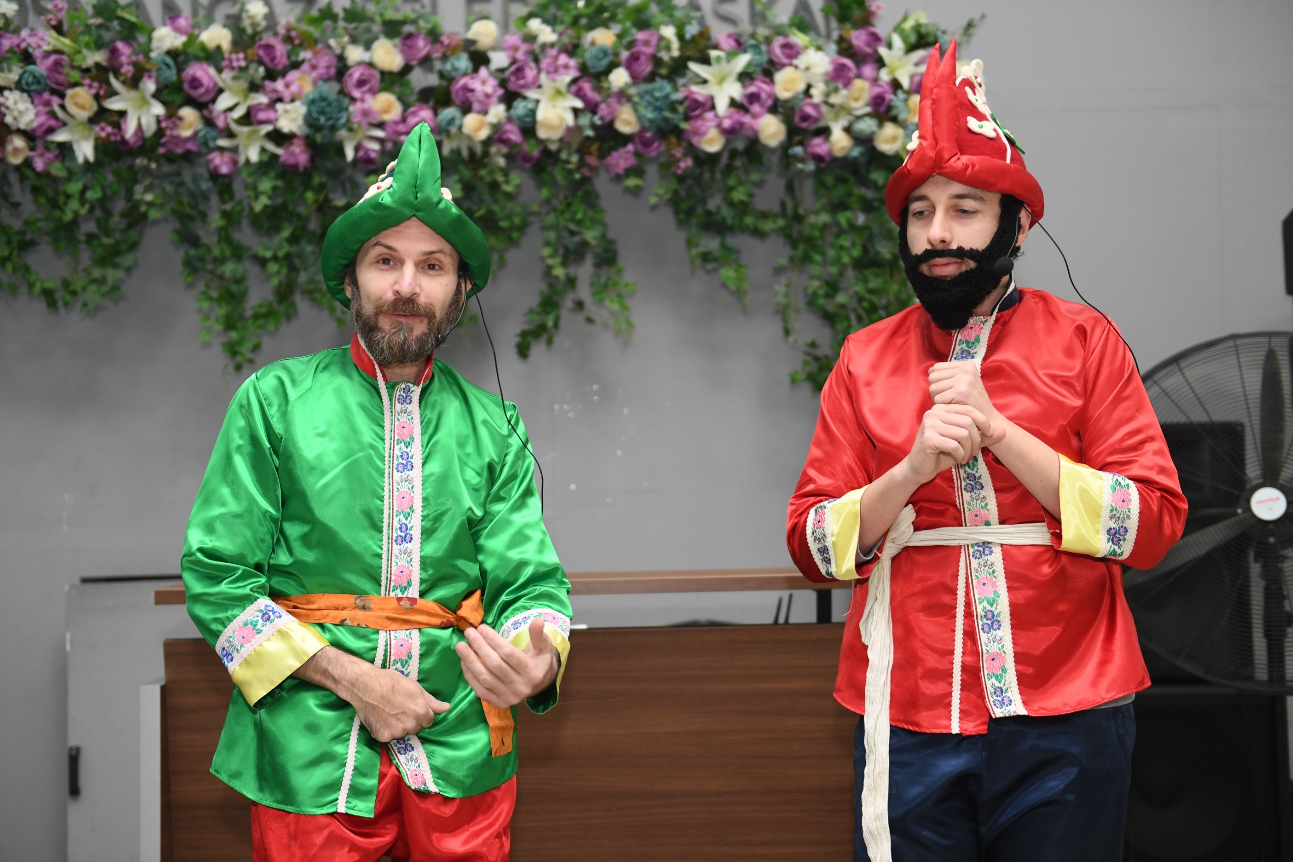 Ovaakça karagöz ve sihirbazlık gösterisiyle şenlendi