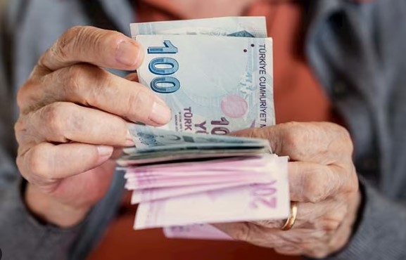 SGK çalışmalara başladı: Herkesin emekli maaşı değişecek!