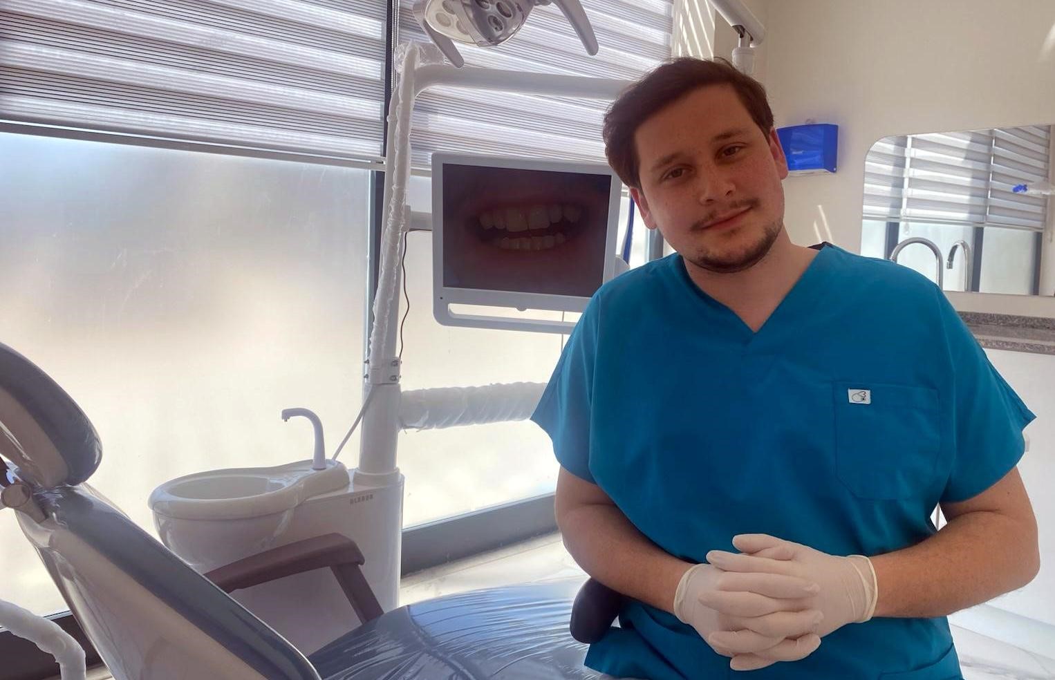 Sosyal medya üzerinde satılan diş parlatıcı ve benzeri ürünlere inanmayın