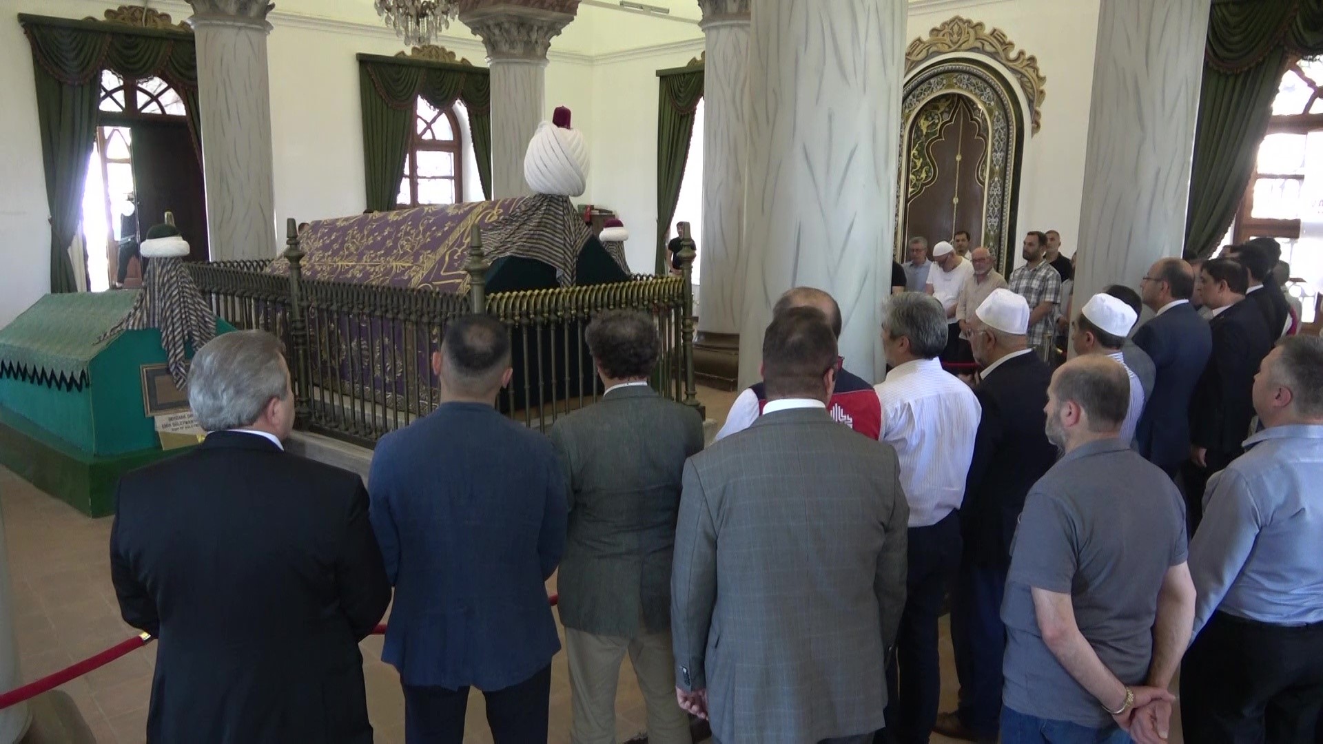 Sultan 1. Murad Hüdavendigar Han dualarla anıldı