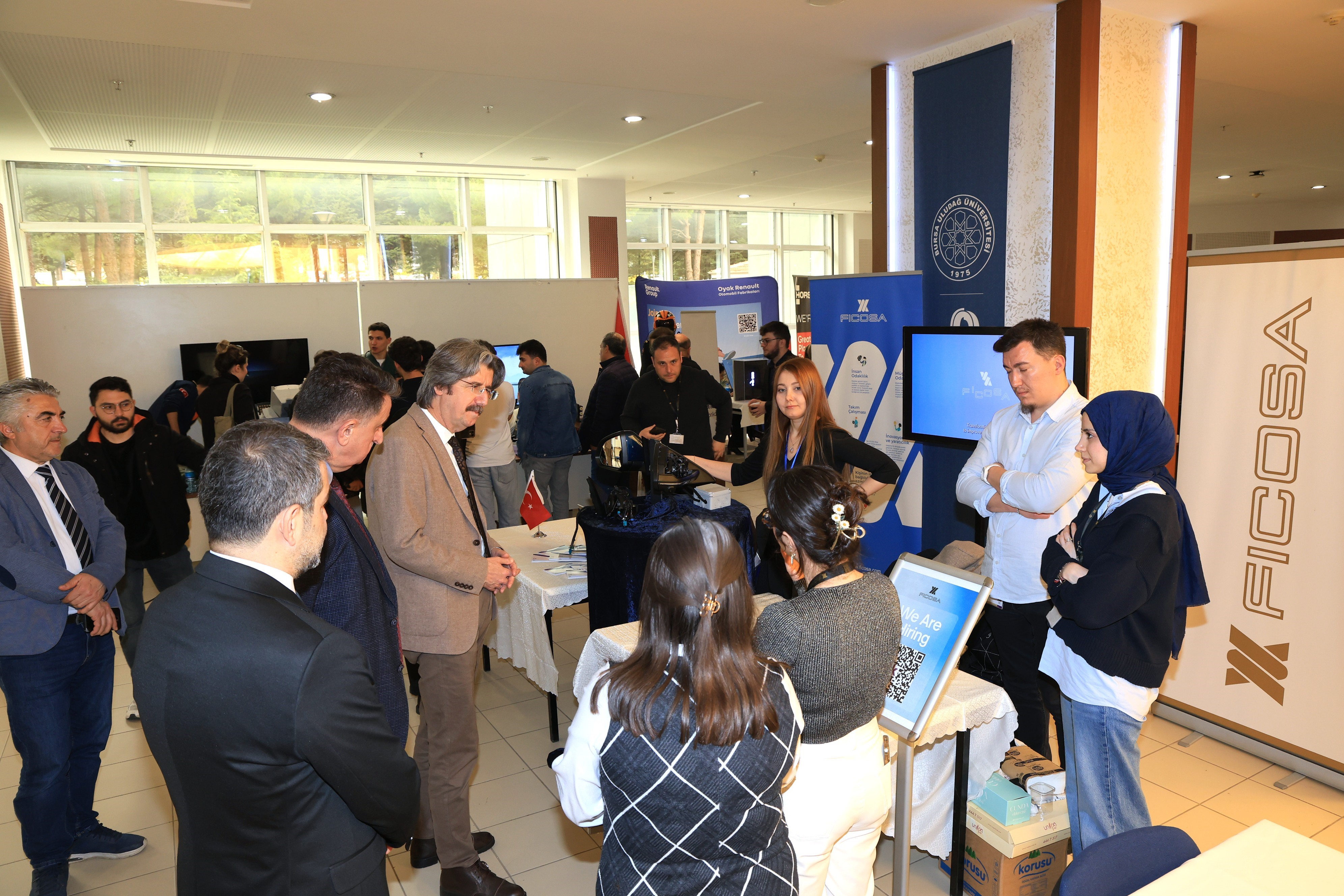 Teknoloji Fuarı’nda sektör temsilcileri öğrencilerle buluştu