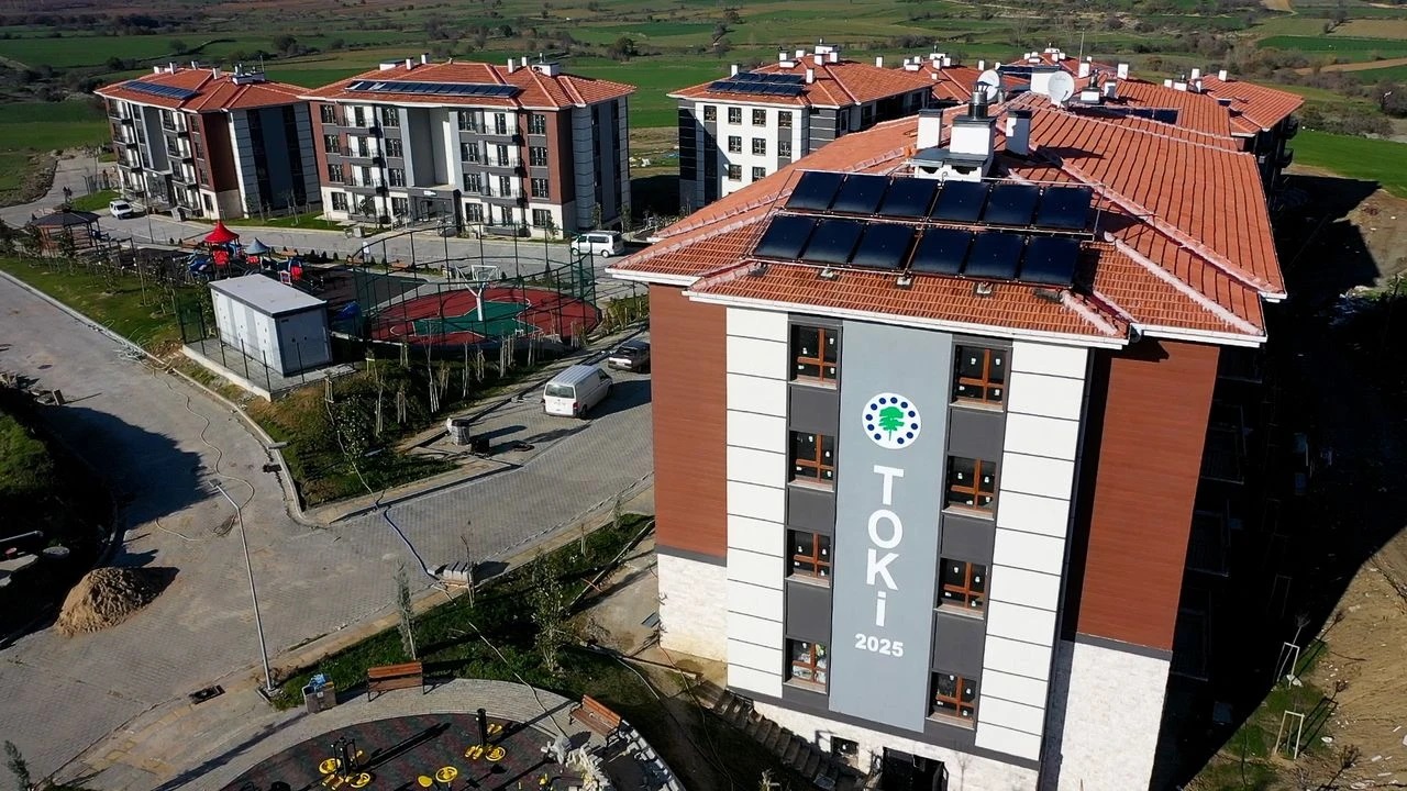 TOKİ, vatandaşların 1 milyona yakın sorusunu yanıtladı