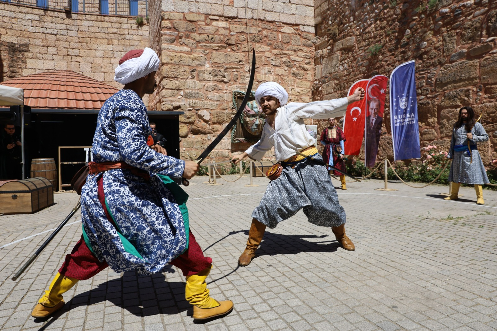 Türk kılıçları Zindankapı'da çarpıştı