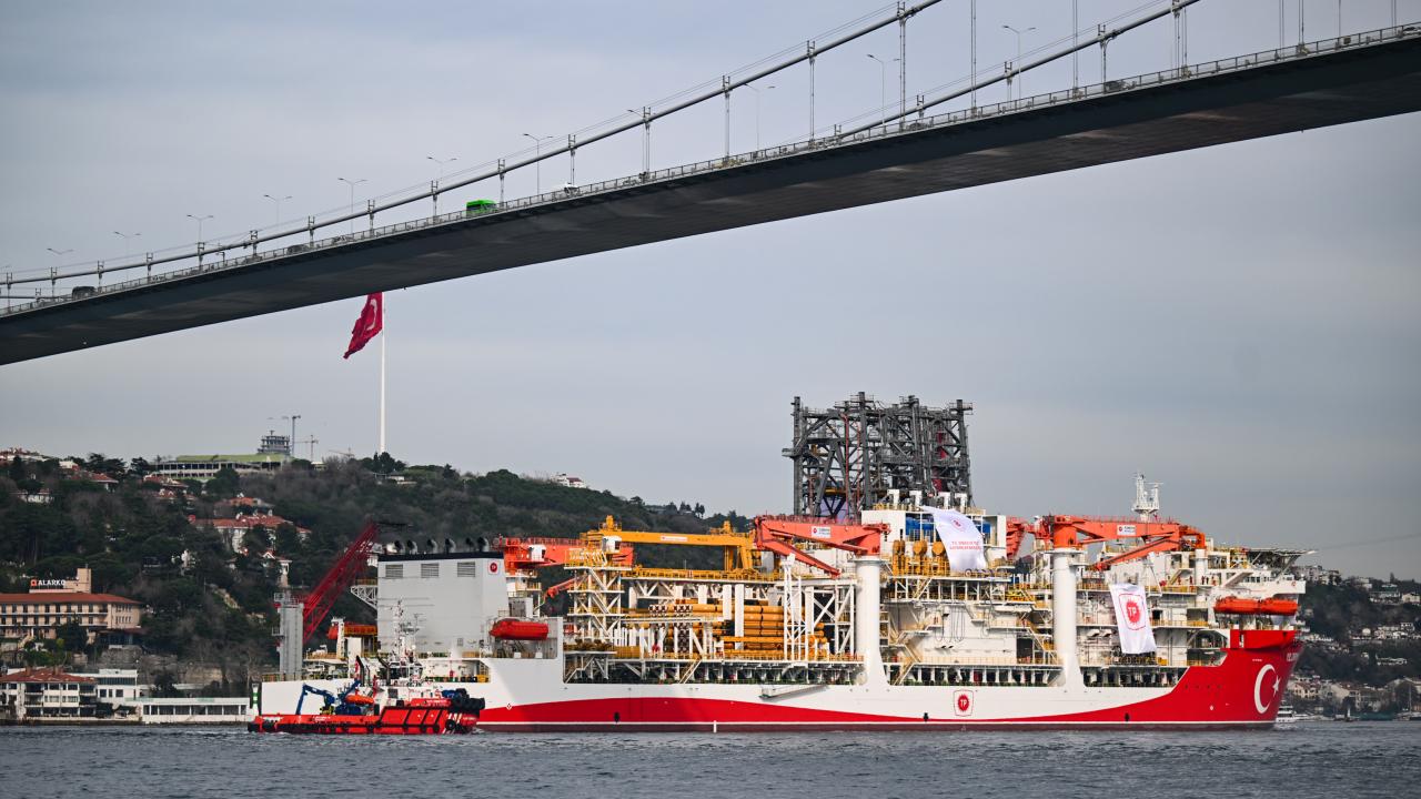 Türkiye'nin enerji filosuna iki yeni dev katıldı