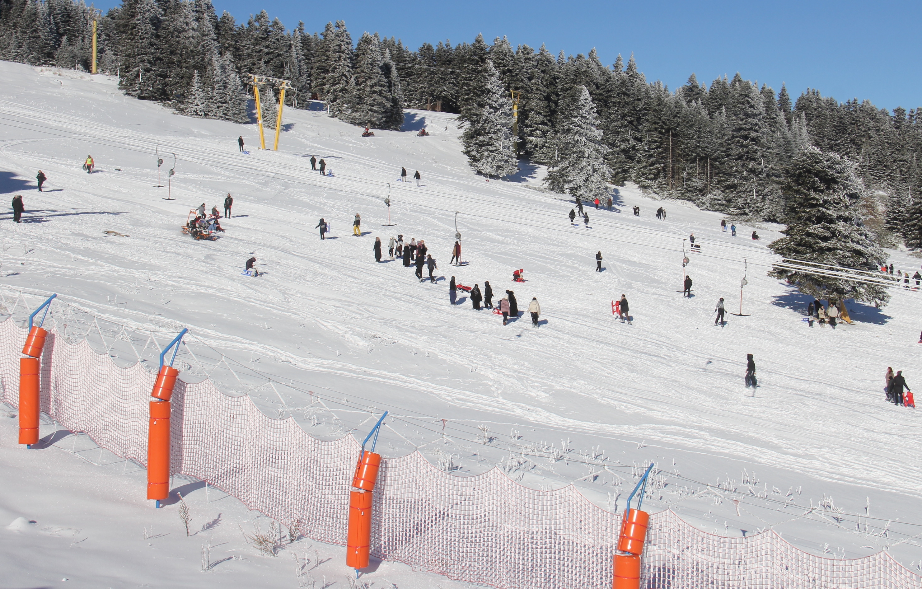 Uludağ'da iyi geçen sezon, uluslararası kar voleybolu turnuvasıyla taçlanıyor