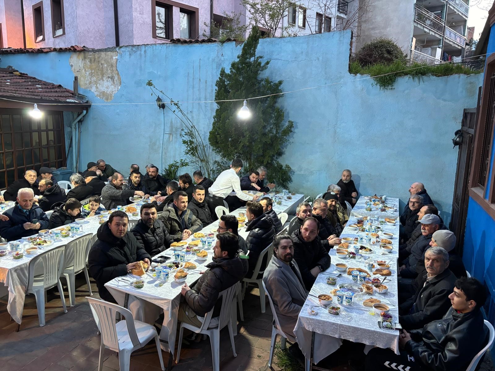 Vatan Sevdalıları Platformu iftar yemeğinde buluştu