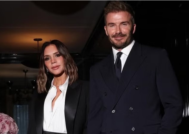 Victoria Beckham Sanat ve Edebiyat Nişanı aldı!