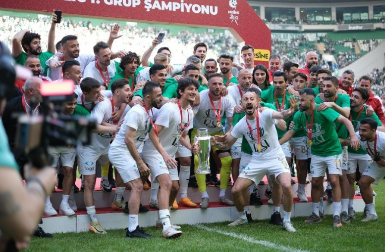 Yeşil-beyazlılardan ayrılık sinyalleri