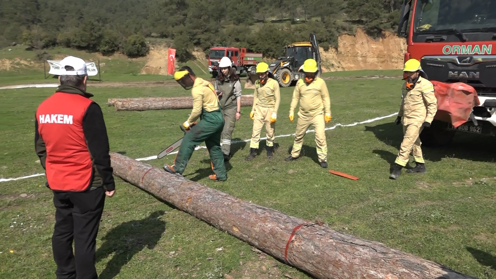Yeşil vatan neferleri, bu sefer söndürmek için değil yarışmak için ter döktü