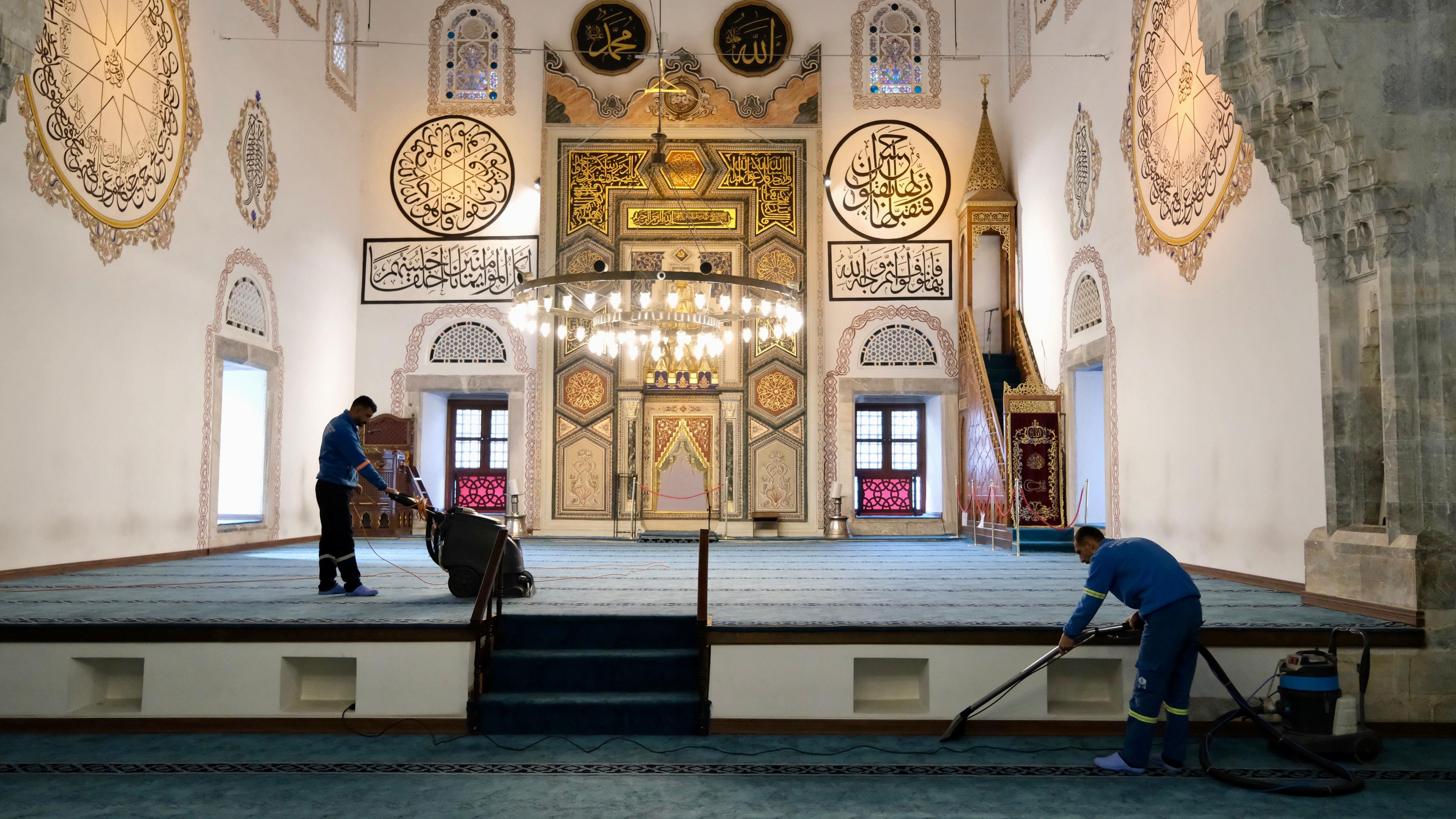 Yıldırım’da camilere bayram temizliği