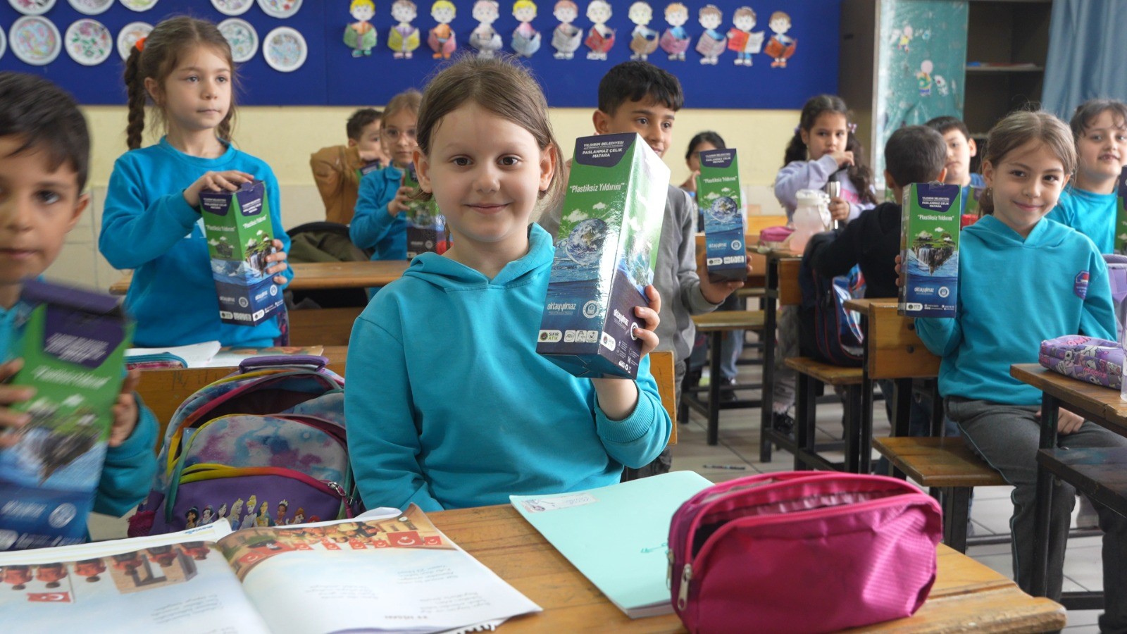 Yıldırım'da plastiğe fren: 31 okula arıtma, 32 bin öğrenciye matara