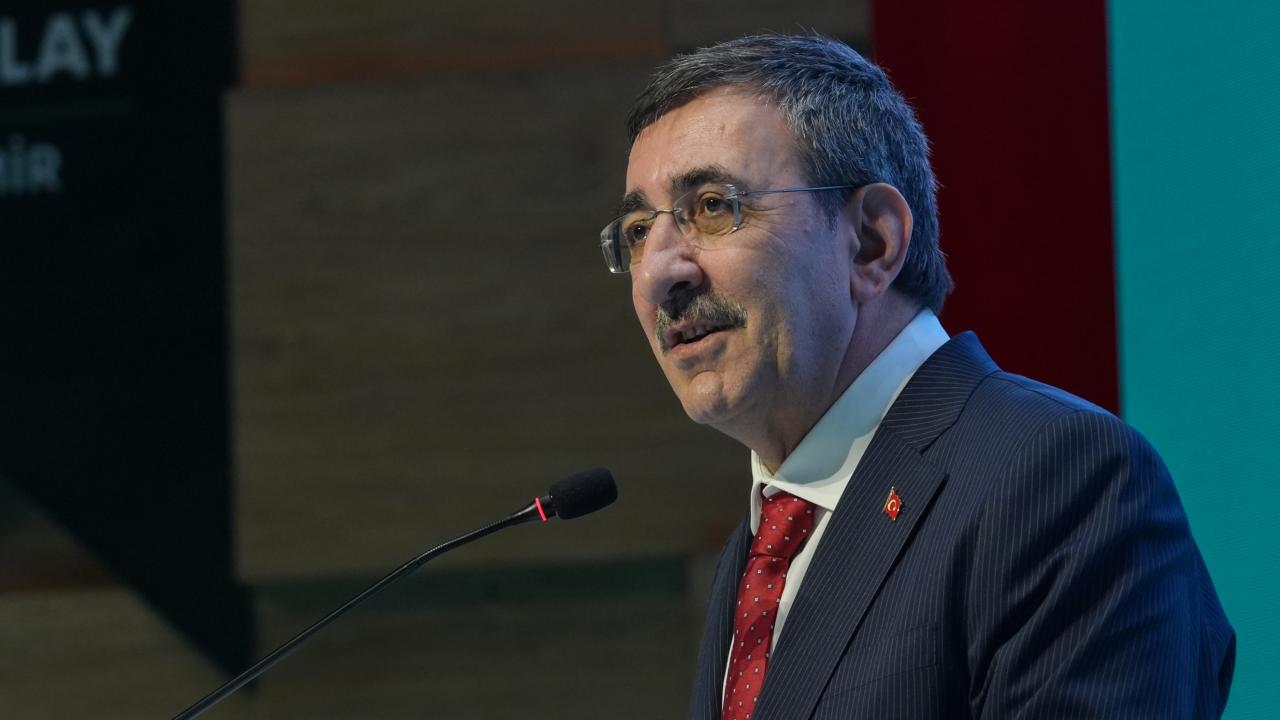 Yılmaz: Azimle inşa ettiğimiz Türkiye Yüzyılı'nın en sağlam dayanağı Çanakkale ruhudur