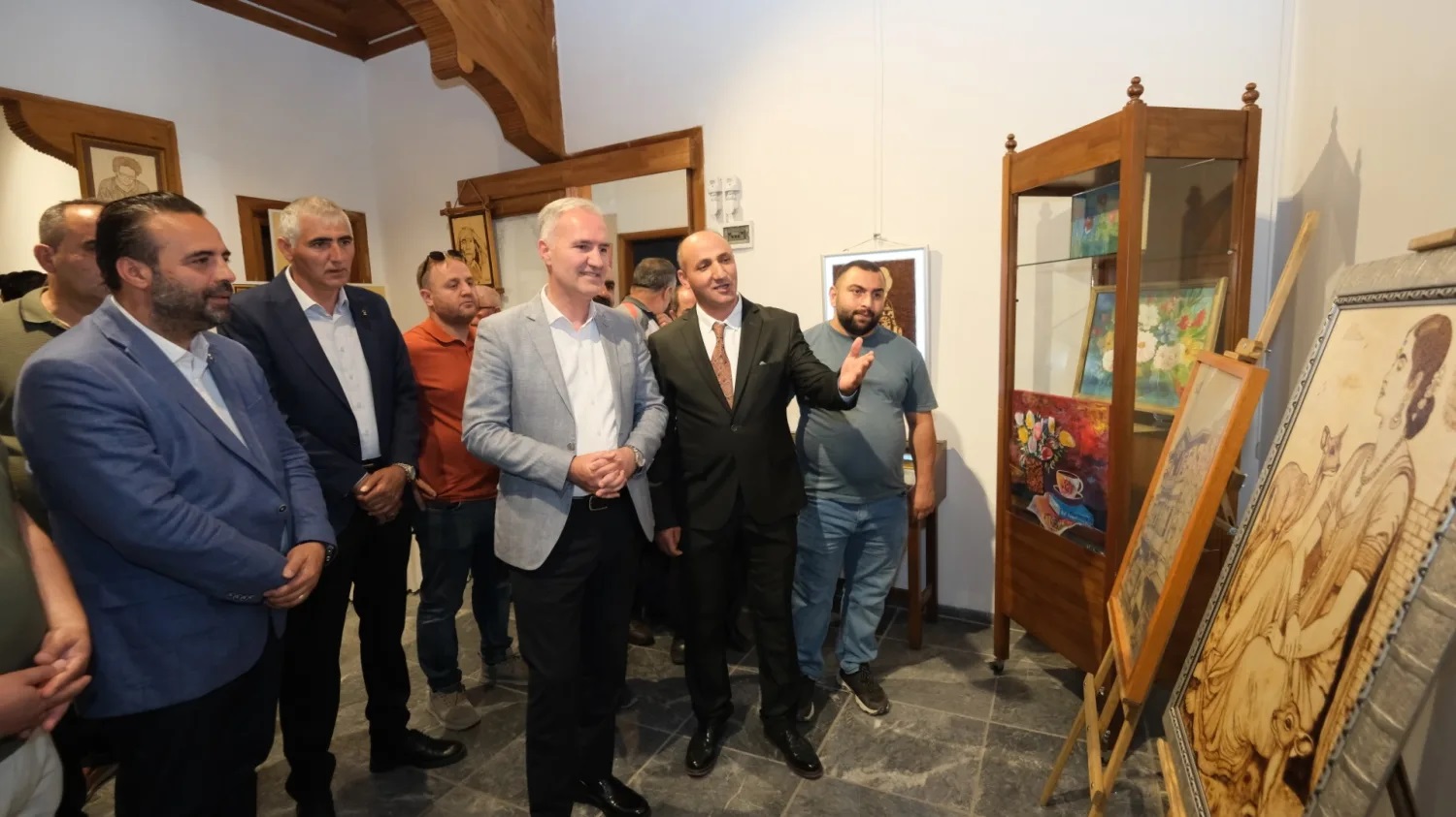 Yüksel Kılıçoğlu’nun Kişisel Resim Sergisi İnegöl Kent Müzesi’nde Açıldı
